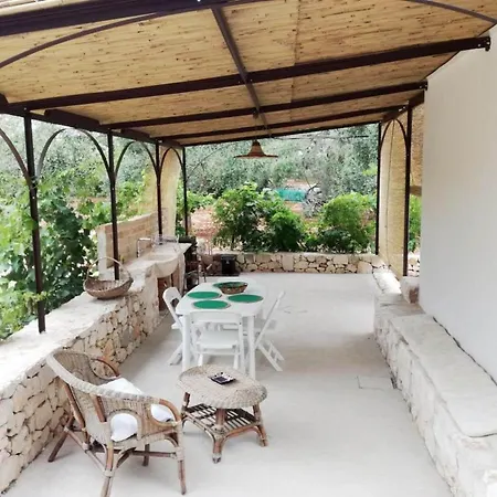 Il Trullo Della Quercia סן מיקלה סלנטינו