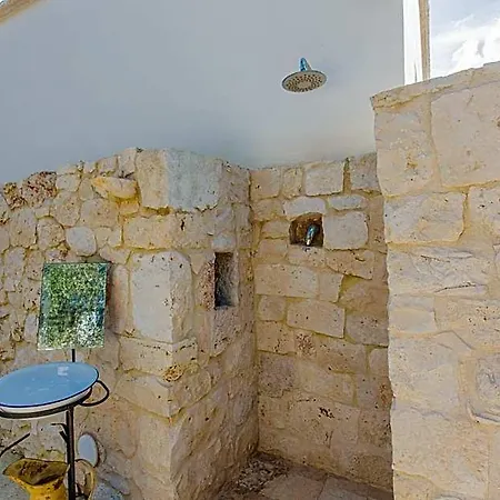 Il Trullo Della Quercia * San Michele Salentino